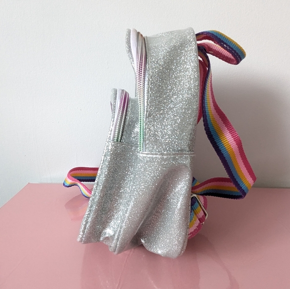 Fluffy unicorn mini backpack Universal Studios - Picture 4 of 10